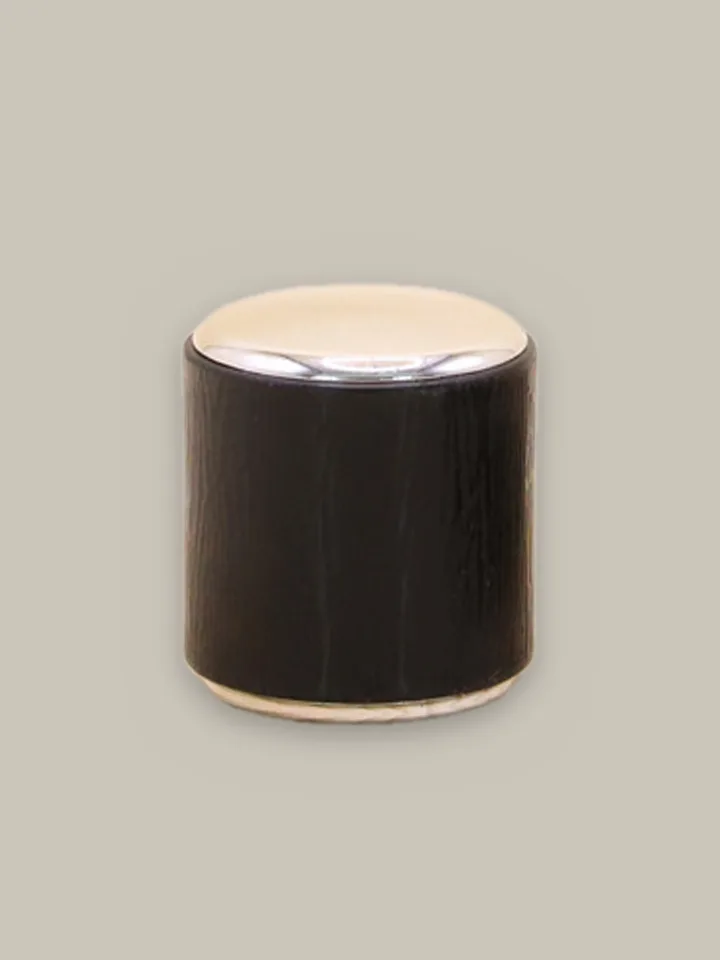 Designer cap, black & silver