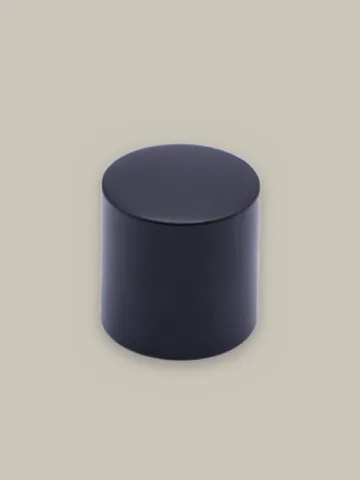 Designer cap, glossy black, weighted